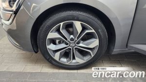 Renault-KoreaSamsung SM6 2.0 GDe LE 2020 года из Южной Кореи