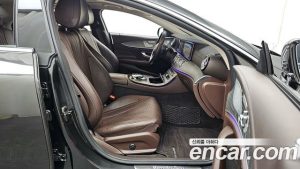 Mercedes-Benz CLS-Class CLS450 4MATIC AMG Line 2020 года из Южной Кореи