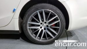 Maserati Ghibli 3.0 Дизель 2020 года из Южной Кореи