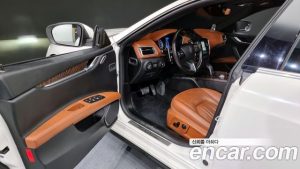 Maserati Ghibli 3.0 Дизель 2020 года из Южной Кореи
