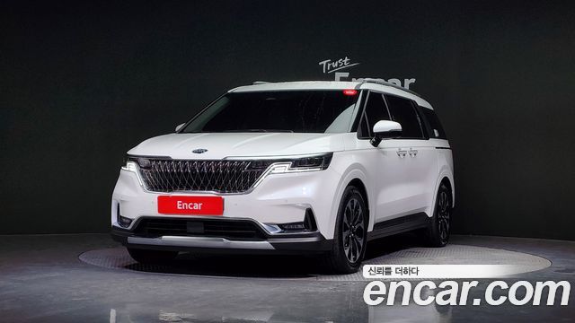 Kia Carnival 9-Seater Signature 2021 года из Кореи