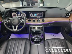 Mercedes-Benz E-Class E300 4MATIC Exclusive 2020 года из Южной Кореи