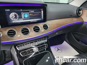 Mercedes-Benz E-Class E300 4MATIC Exclusive 2020 года из Южной Кореи