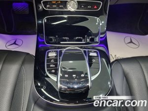 Mercedes-Benz E-Class E300 4MATIC Exclusive 2020 года из Южной Кореи