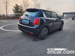 Mini Cooper RESOLUTE Edition 2023 года из Южной Кореи