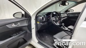 Kia K3 Standard 2021 года из Южной Кореи