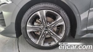 Kia K5 2.0 2020 года из Южной Кореи