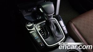 Kia Seltos Бензин 1.6 Turbo 2WD 2022 года из Южной Кореи