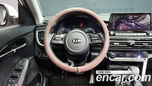 Kia Seltos Бензин 1.6 Turbo 2WD 2022 года из Южной Кореи