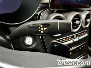 Mercedes-Benz GLC-Class GLC300 4MATIC Coupe 2020 года из Южной Кореи