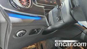 Mercedes-Benz EQE EQE350 4MATIC 2023 года из Южной Кореи