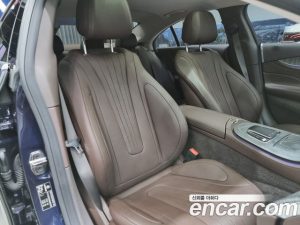 Mercedes-Benz CLS-Class CLS450 4MATIC AMG Line 2021 года из Южной Кореи