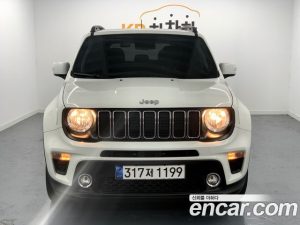 Jeep Renegade 2.4 Longitude 2021 года из Южной Кореи