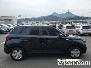 Hyundai Venue 1.6 Smart 2020 года из Южной Кореи