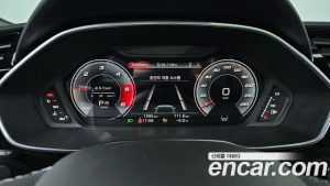 Audi Q3 35 TDI 4WD Premium Sportback 2023 года из Южной Кореи