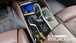 BMW 5-Series 523d xDrive Luxury 2021 года из Южной Кореи