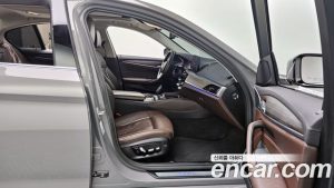 BMW 5-Series 523d xDrive Luxury 2021 года из Южной Кореи