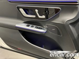 Mercedes-Benz EQE EQE300 2023 года из Южной Кореи