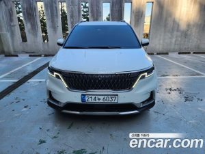 Kia Carnival Бензин 7-Seater Signature 2023 года из Южной Кореи