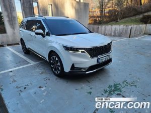 Kia Carnival Бензин 7-Seater Signature 2023 года из Южной Кореи