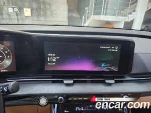 Kia Carnival Бензин 7-Seater Signature 2023 года из Южной Кореи