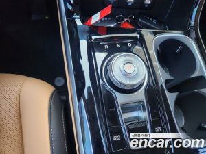 Kia Carnival Бензин 7-Seater Signature 2023 года из Южной Кореи