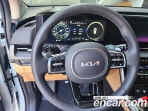 Kia Carnival Бензин 7-Seater Signature 2023 года из Южной Кореи