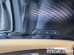 Kia Carnival Бензин 7-Seater Signature 2023 года из Южной Кореи