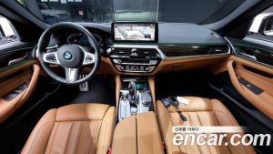 BMW 5-Series 520i M Sport 2021 года из Южной Кореи