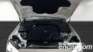 Mercedes-Benz E-Class E450 4MATIC Coupe 2023 года из Южной Кореи