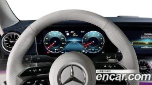 Mercedes-Benz E-Class E450 4MATIC Coupe 2023 года из Южной Кореи