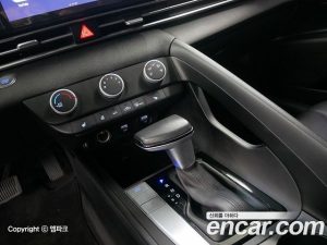 Hyundai AVANTE 1.6 2021 года из Южной Кореи
