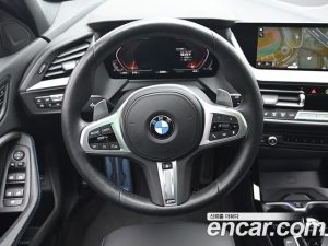 BMW 1-Series 120i Sport 2023 года из Южной Кореи