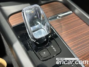 Volvo V60 B5 ULTIMATE AWD 2023 года из Южной Кореи