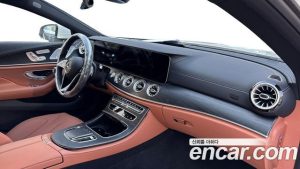 Mercedes-Benz CLS-Class CLS300d 4MATIC 2023 года из Южной Кореи
