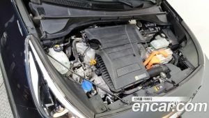 Kia Niro 1.6 HEV 2020 года из Южной Кореи