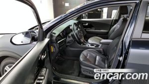 Kia Niro 1.6 HEV 2020 года из Южной Кореи