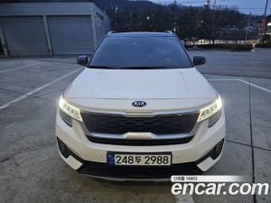 Kia Seltos Дизель 1.6 2WD 2020 года из Южной Кореи