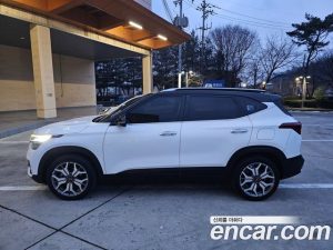 Kia Seltos Дизель 1.6 2WD 2020 года из Южной Кореи