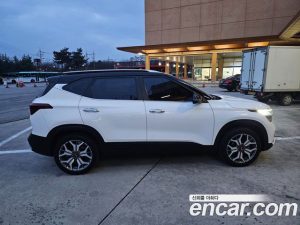 Kia Seltos Дизель 1.6 2WD 2020 года из Южной Кореи