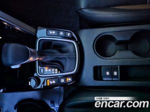 Kia Seltos Дизель 1.6 2WD 2020 года из Южной Кореи