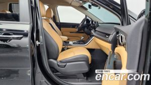 Kia Carnival Бензин 9-Seater Prestige 2023 года из Южной Кореи