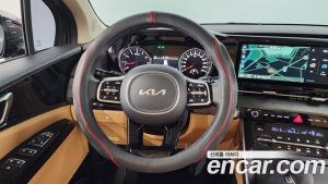 Kia Carnival Бензин 9-Seater Prestige 2023 года из Южной Кореи