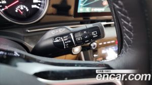Kia Carnival Бензин 9-Seater Prestige 2023 года из Южной Кореи