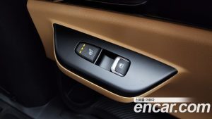 Kia Carnival Бензин 9-Seater Prestige 2023 года из Южной Кореи