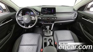 Kia Seltos Бензин 1.6 Turbo 2WD 2020 года из Южной Кореи