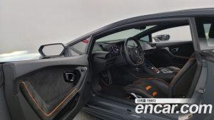Lamborghini Huracan EVO 5.2 RWD 2020 года из Южной Кореи