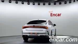 Kia K5 2.0 2021 года из Южной Кореи