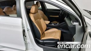 Kia K5 2.0 2021 года из Южной Кореи