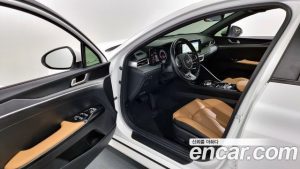 Kia K5 2.0 2021 года из Южной Кореи